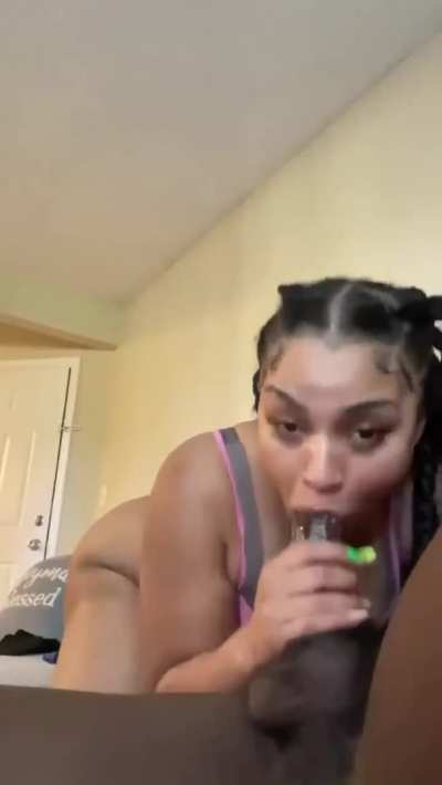 Ebonythroatqueens👸🏿🍆 join in comments for more. Cum, watch, and adore my kings ☺️💦