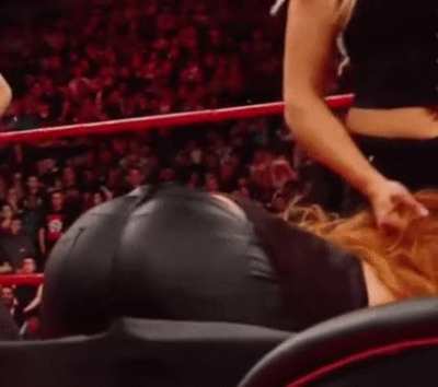 Oh Becky...🍑🔥