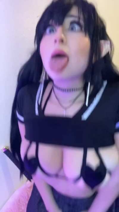 Do you like them short and busty? I&rsquo;m 5&rsquo;0&rdquo; 🥰