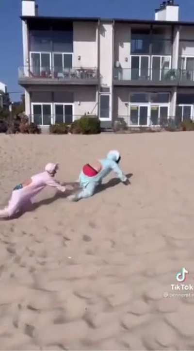 Finally, a gender reveal party that doesn&rsquo;t suck.