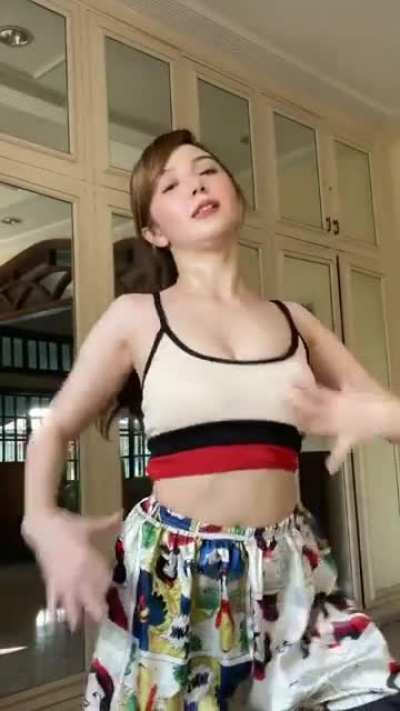 Donnalyn Bartolome