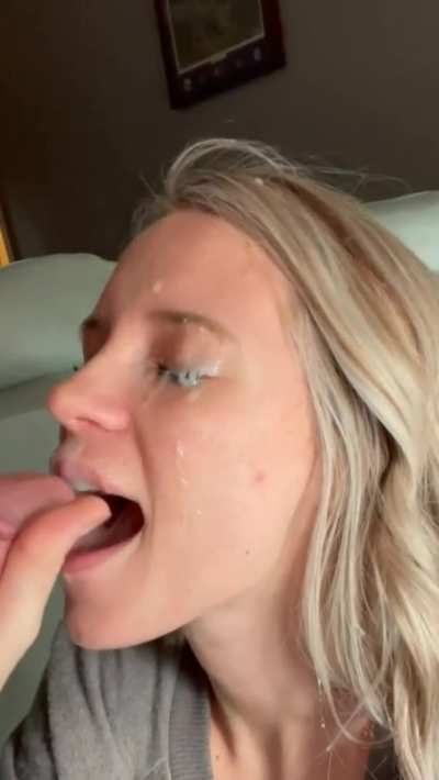 Enjoy, great cumshot 🤩💯