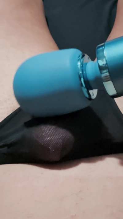 Hands free cum in my panties… I need more cum though..