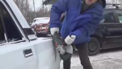 How to find parking in Russia