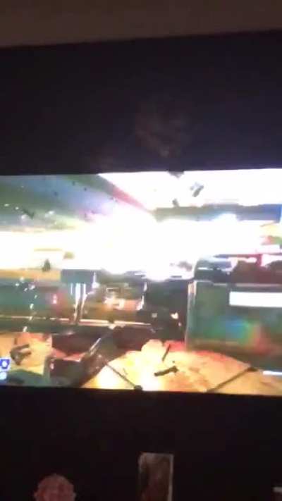 Found this amazing glitch in Cyberpunk
