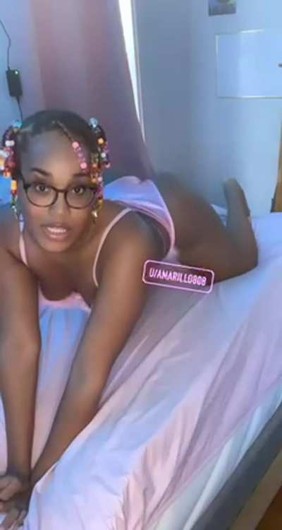 🌸$8.99 🌸 hi I&rsquo;m elsa🤍18 y/o thick Jamaican girl 🇯🇲daily uploads 😍 18 y/o💗 customs✨ fetish/kink friendly ☺️ interactive 💕 toys + b/g + anal 💜 $0 dick rates 😈 300+ pieces of content💓 nude and nasty😈link below 💕