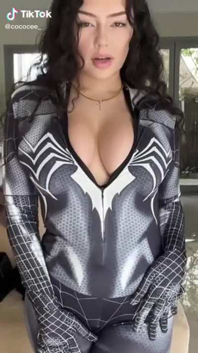 Thicc Spider-woman @cococee_