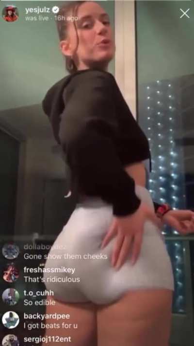 Grabbing a handful of phat jiggly goodness