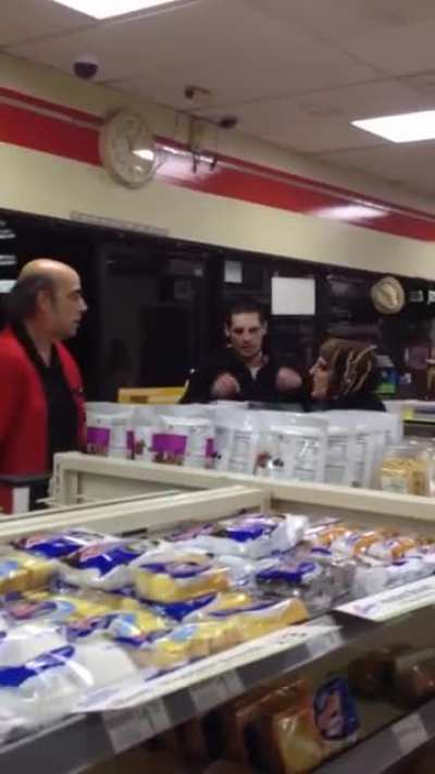 Chaos at 7-Eleven!