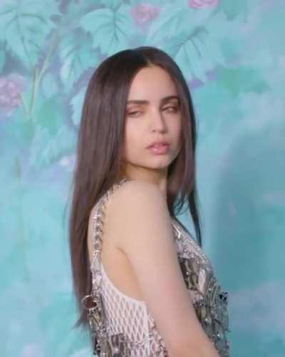 She's so lovely