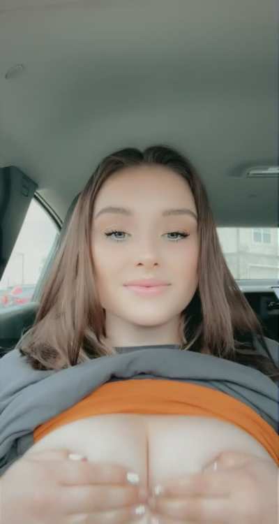 I hope no one at work saw this ♡ (oc) [F18]