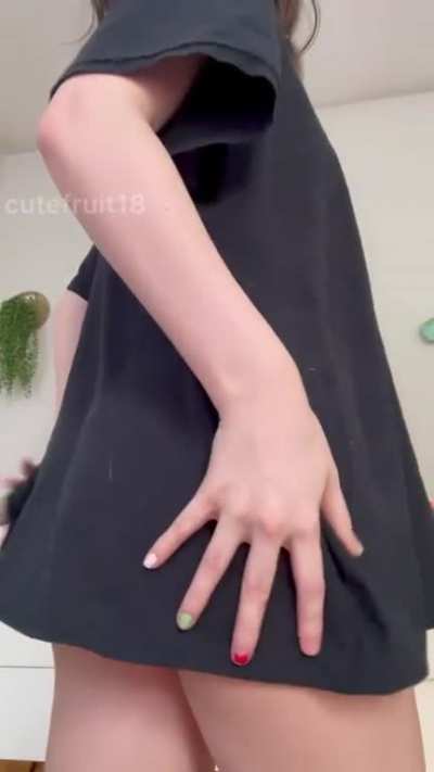 i'm not wearing anything under my shirt so i can easily be used as a fuckdoll