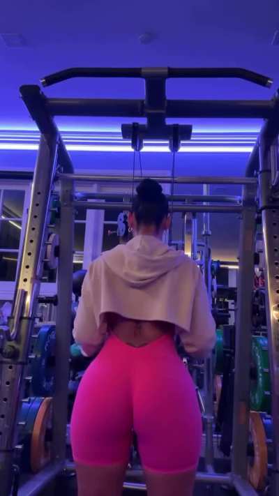 She&rsquo;s back !🎀🏋️&zwj;♀️!