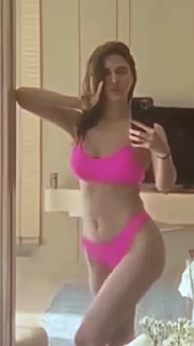 Vaani Kapoor bikini from her Insta story