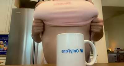 Wednesdays are always better with coffee and my titties dropping &hellip;