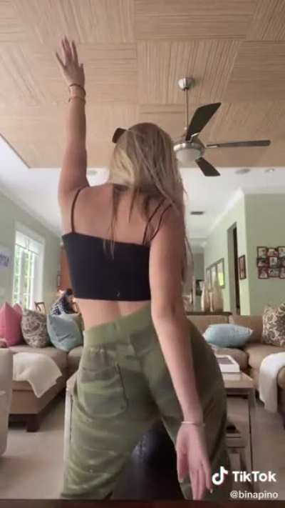 🥴🍑