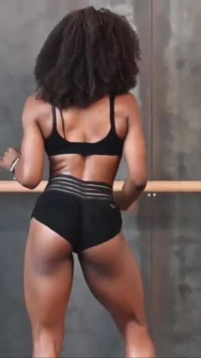 Karina Nicoldine