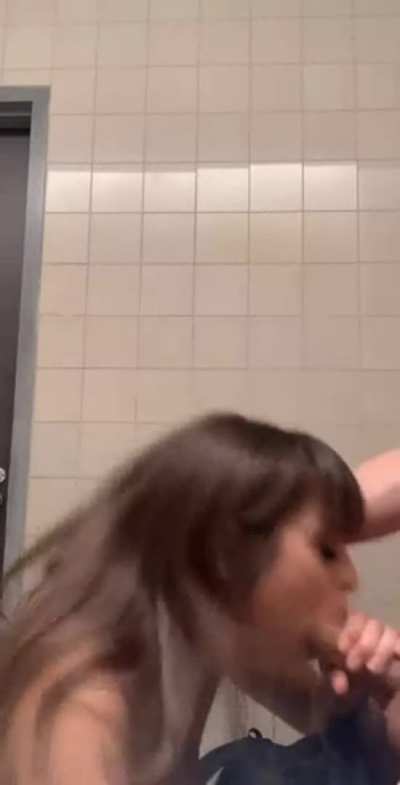 Finishing blowjob on toilet