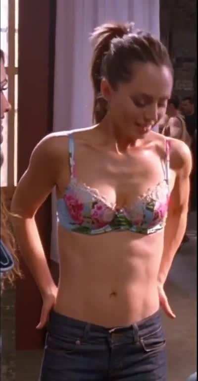 Eliza Dushku