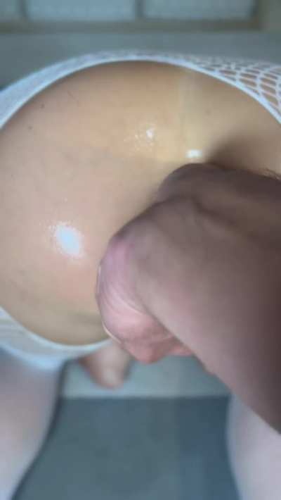 Huge gape in my ass....