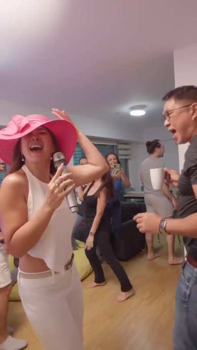 Alice Dixson