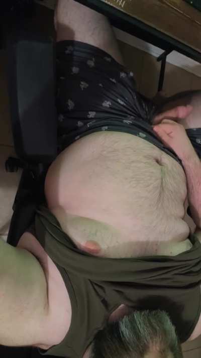 Love playing steamy games and stroking myself when I can't take it anymore.
