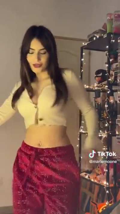 @mariemoone