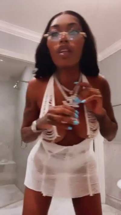 👀
