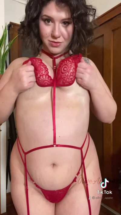 Birds aren&rsquo;t real but my tits certainly are