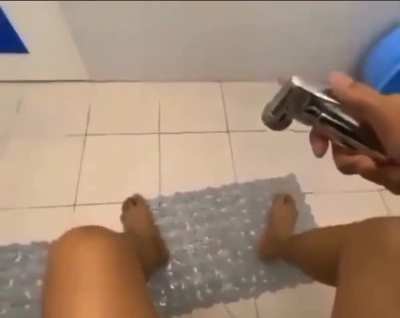 Don’t use a hose while pooping
