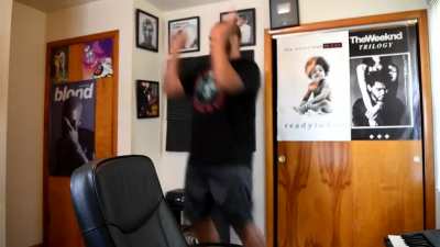 me vibin` to "in my room" while my life seems completly destroyed