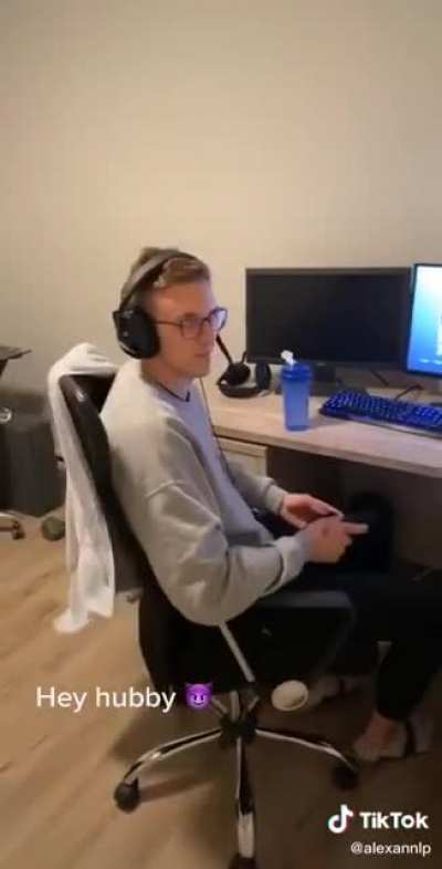 Good start, akward ending. But hey, new content