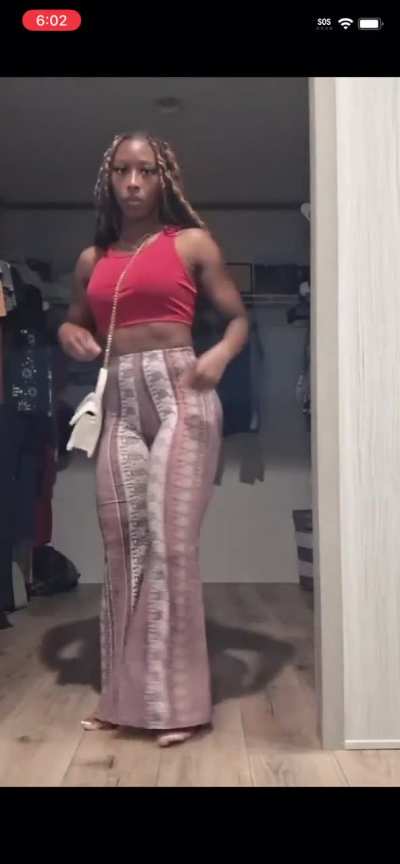 She so slim thick 