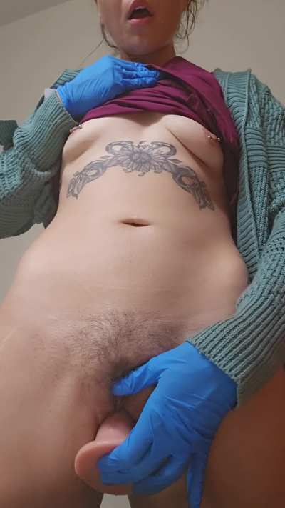 I can't help my pussy gets hungry at work