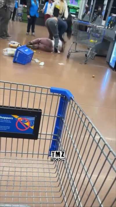 Every Walmart was WILD the night before Thanksgiving! Tucson, Arizona