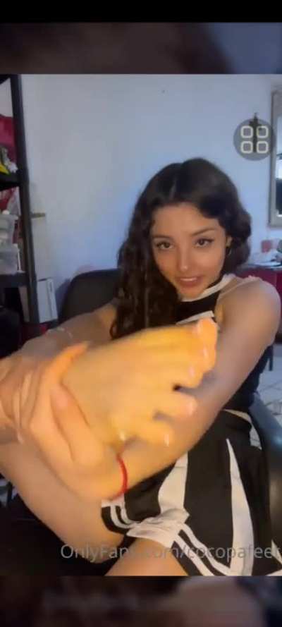 😋👣