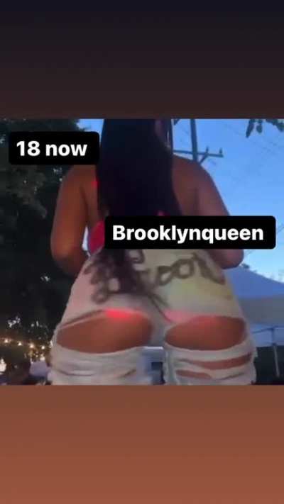 Brooklyn queen just turned 18 🖤🖤