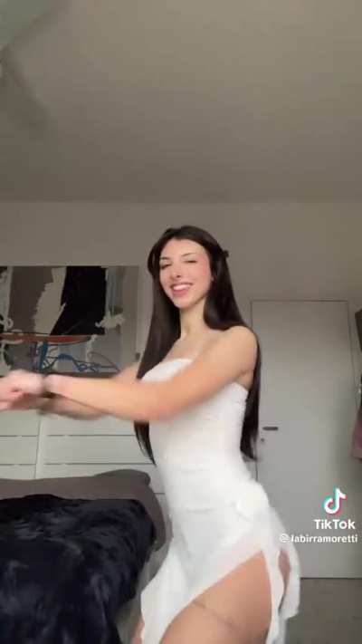 la dea twerka 😍