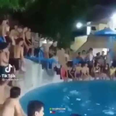 Kaya moyan😢