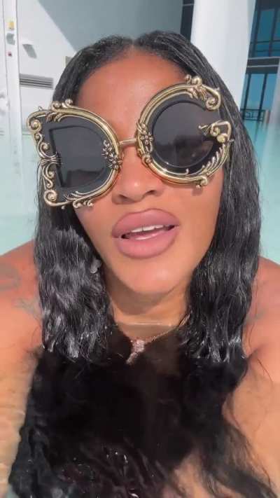 Joseline Hern&aacute;ndez: Thong