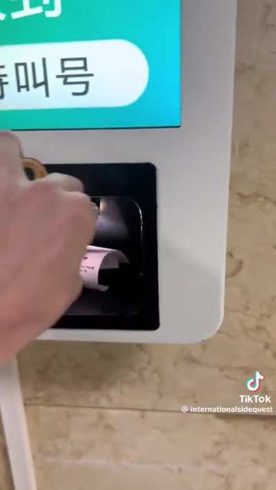 How long does it take to see a doctor and get medication at a Chinese hospital?