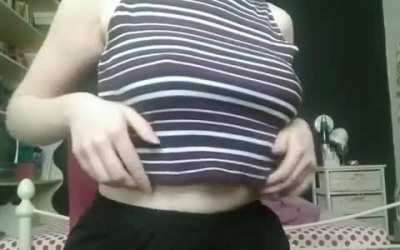 Trying to master the sacred art of the titty drop 🙏🏻 (F22)
