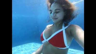 💦🧜🏼&zwj;♀️