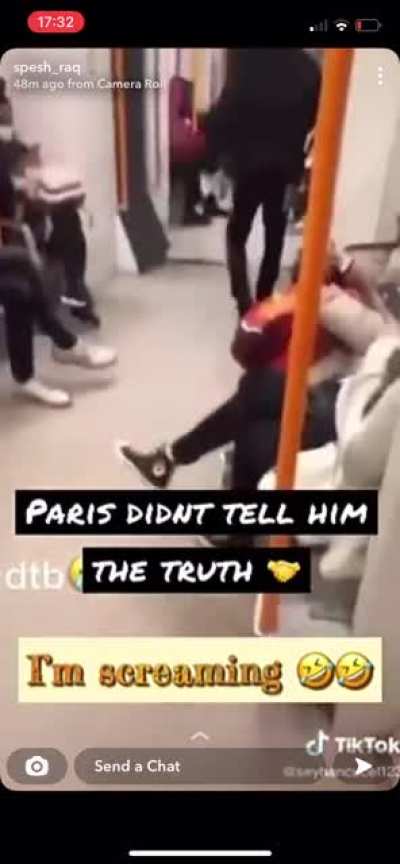 Random roadman finds out on the train that Fdot (12Anti) &amp;amp; other Shepherd&rsquo;s Bush gang members have been smashing his baby mum.