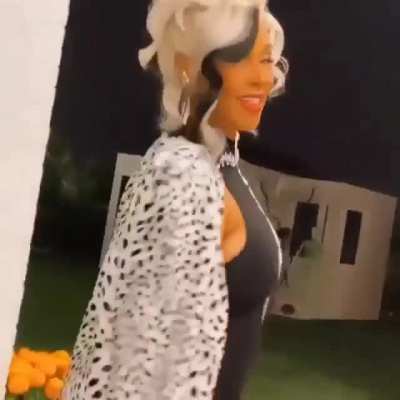 Savannah James