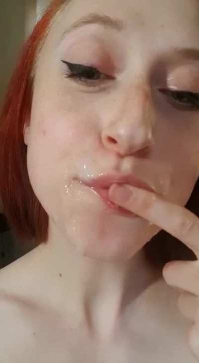 I needed to taste that facial 💦😛