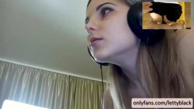 Streamer girl