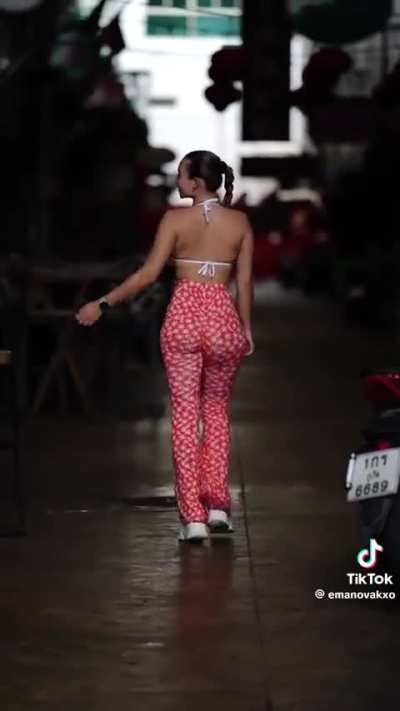 🧟‍♂️🍑