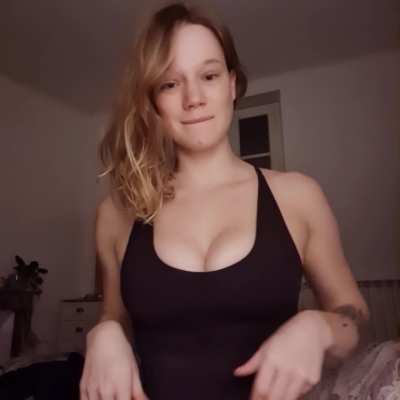 Morning tits escaping their prison