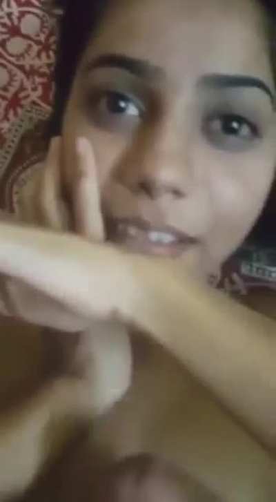 Guy cums on the face of Desi Babe